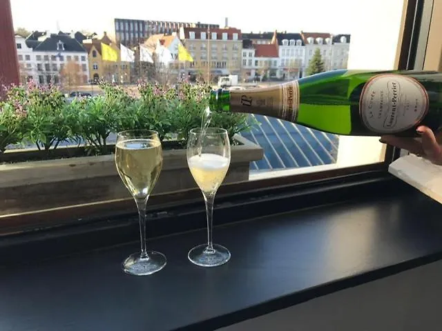 Gasthuis Guesthouse Vakantie Logies Hollywood Brugge